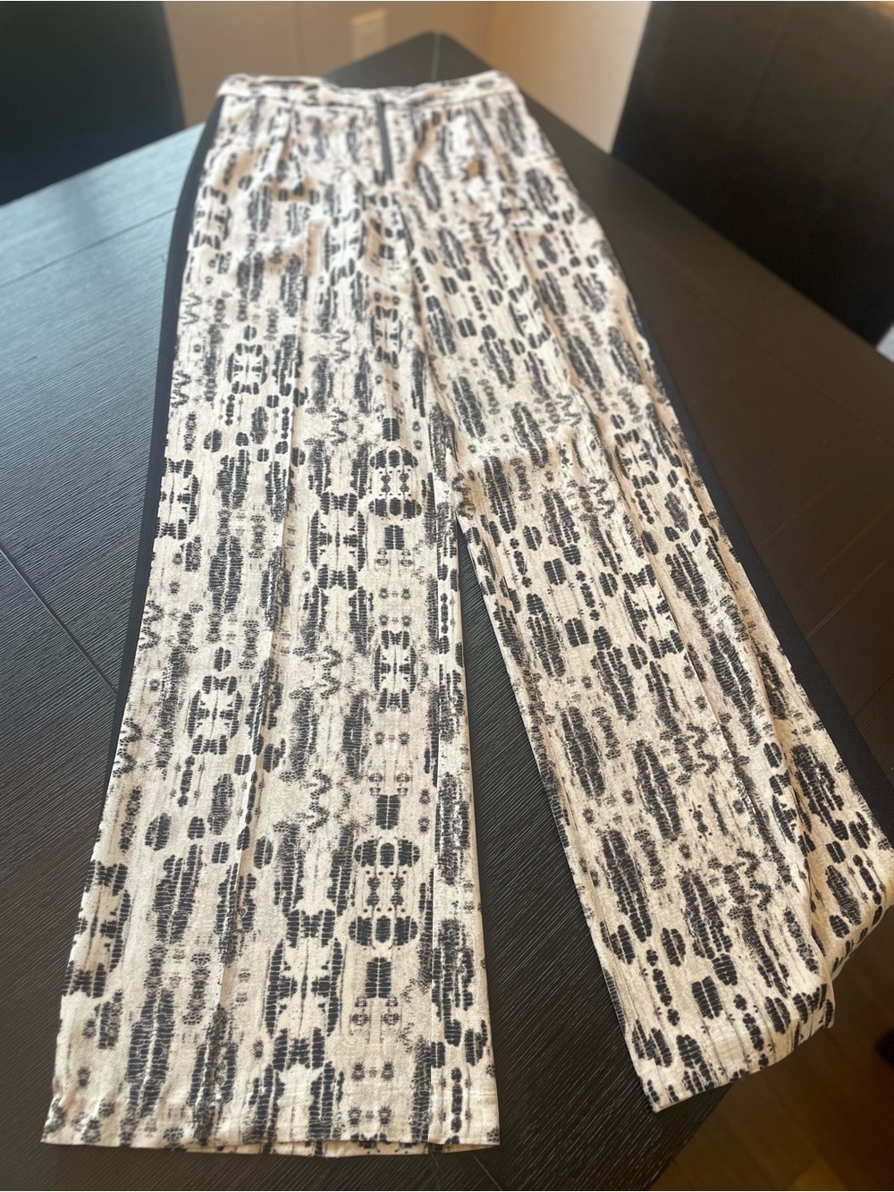 BCBG MAX AZRIA Black and White Wide-Leg BohoChic RASHA Palazzo Pants Sz Med NWOT